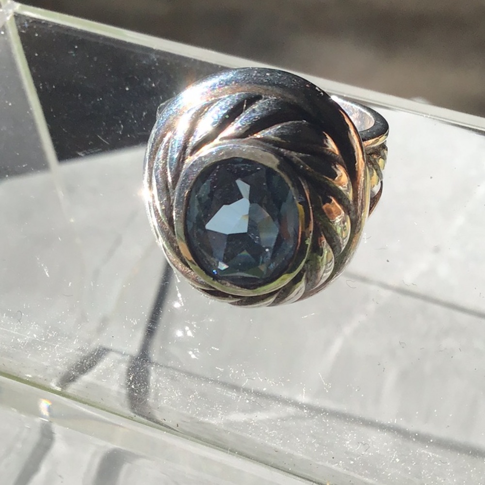 Elegant Silver and Blue Gemstone Ring